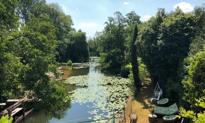 Annay-sur-Serein Villa | Relaxing Stay at Magnifique Moulin with Hot Tub & River Access