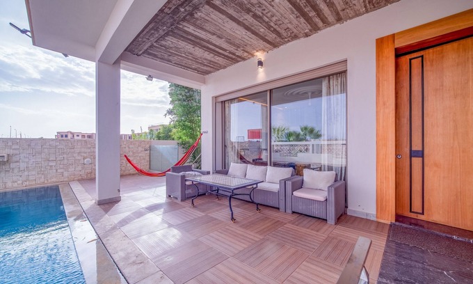 Marrakech Villa | Pet-Friendly Retreat at Magnifique Villa Av. Mohamed 6