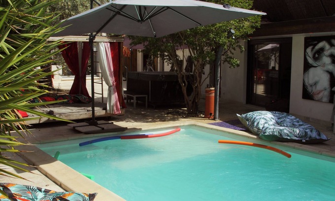 Florensac Villa | Enchanting Villa with Heated Pool for Family Getaways