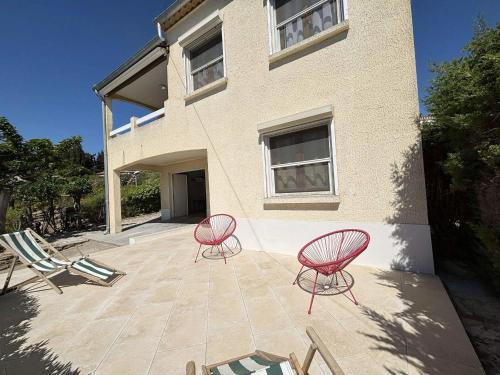 Saint-Pierre-la-Mer Villa | Magnifique Villa T5 Proche Plage & Commerces - 8 Pers - Saint-Pierre-La-Mer - FR-1-795-68