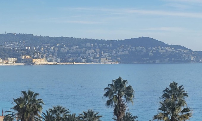 Fabron Apartment | Scenic Sea and Mountain Views with Family-Friendly Amenities