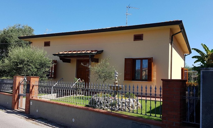 Arena Metato House | Discover Magnolia Home: Oceanfront Bliss in Tuscany