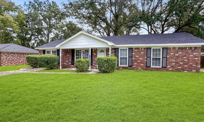Pooler House | Magnolia Retreat in Pooler