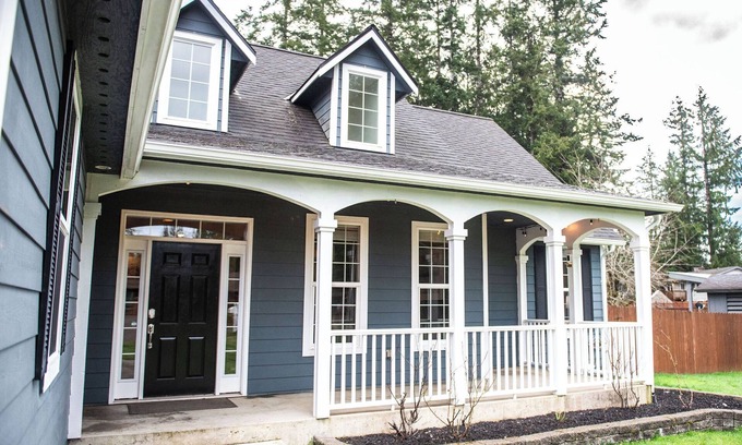 Forks House | Magnolia Suites, A Coastal Retreat, 4 Bed 2 Bath