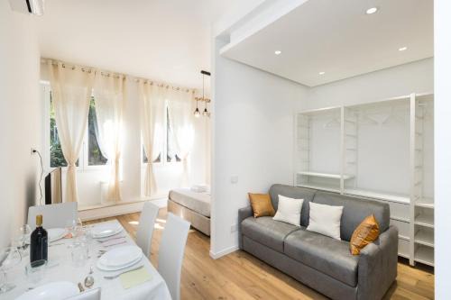 Tricolore Apartment | Discover Magnolia Apartments - 4-Star Stay near Duomo