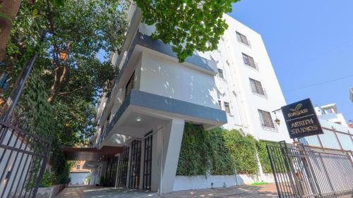 Kharadi Apartment | Discover StayBird - AERITH STUDIOS in Kharadi Today!