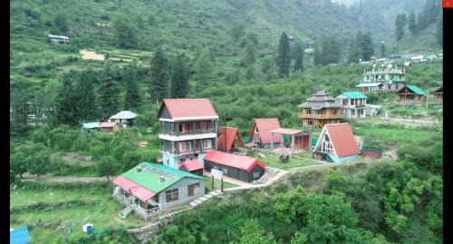 Tosh Hotel | Experience Nature at Mahamaya Camping Tosh - Pet Friendly