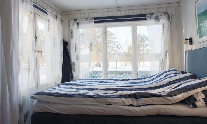 Tanda House | Cozy Mahanta Guest House: Pet-Friendly with Breakfast & Hot Tub