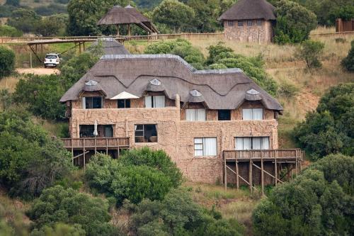 Maanhaarand Cabin | Mahikeng Lodge: Oceanfront Oasis with Top Ratings