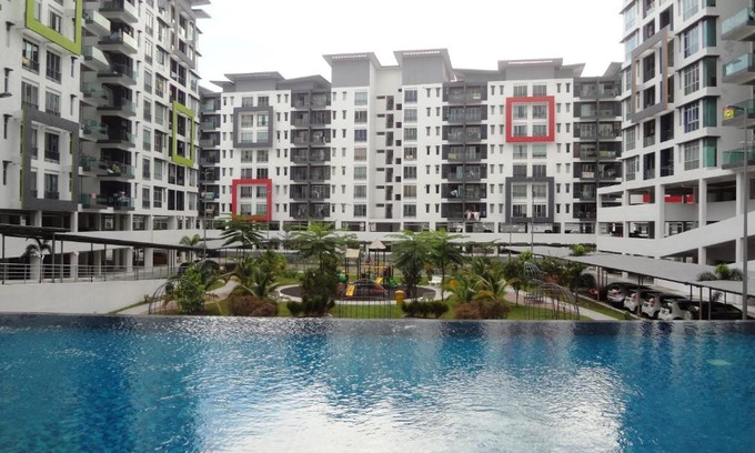 Bandar Mahkota Cheras House | Family-Friendly Mahkota Cheras Condo with Pool & Ocean Views