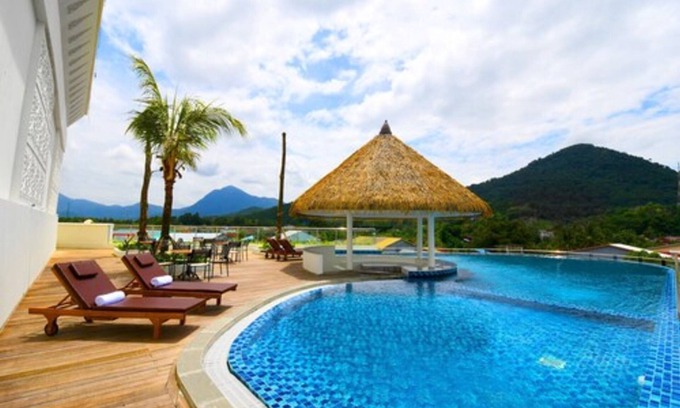 Singkawang Hotel | Discover Mahkota Hotel Singkawang: Family-Friendly Retreat