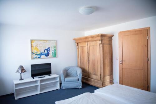 Weyhausen Hotel | Pet-Friendly Hotel Brauhaus Weyhausen with Breakfast Included