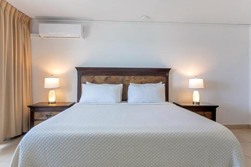 Maho Apartment | Beachfront 2BR Sand Bar Suite Condo by The Morgan Resort