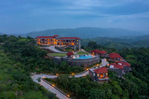 Kumbhalgarh Resort | Relax at Mahua Bagh Resort Kumbhalgarh with Pool & Hot Tub