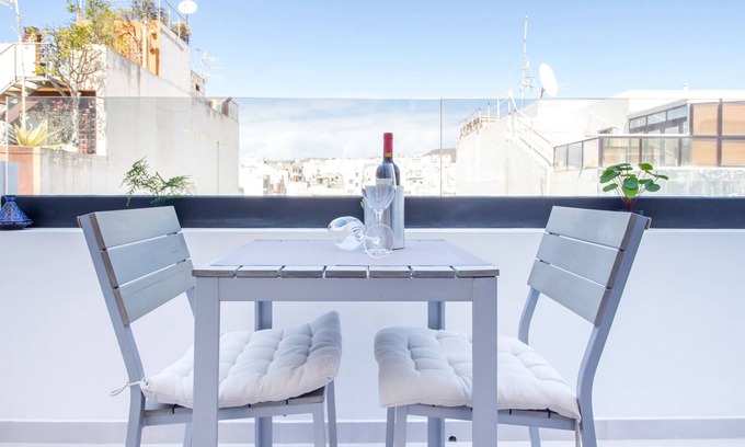 Las Palmas de Gran Canaria Apartment | Guest Rated 10/10: Home with Balcony by Canariasgetaway