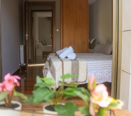 Bermeo Apartment | Stunning Maiala Etxea: Oceanfront with Free Parking & Wifi