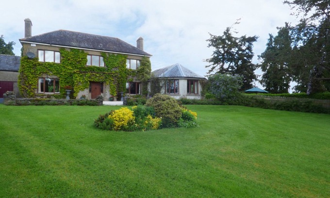Ninemilehouse House | Pet-Friendly MAIFIELD in Carrick-On-Suir, Rated 10/10