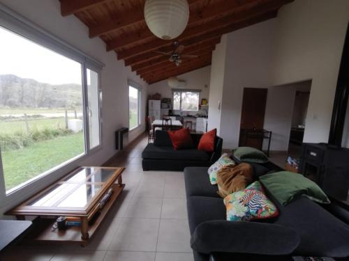 Sierra de la Ventana House | Discover Maika: Family-Friendly Retreat with Pool Access