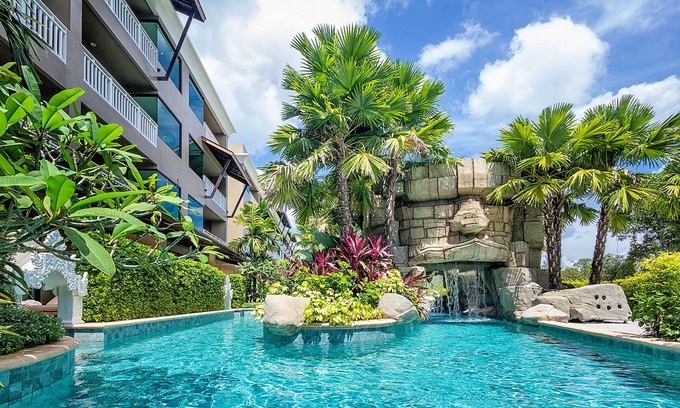 Mai Khao Hotel | Relax at Maikhao Palm Beach Resort with Pool & Restaurant