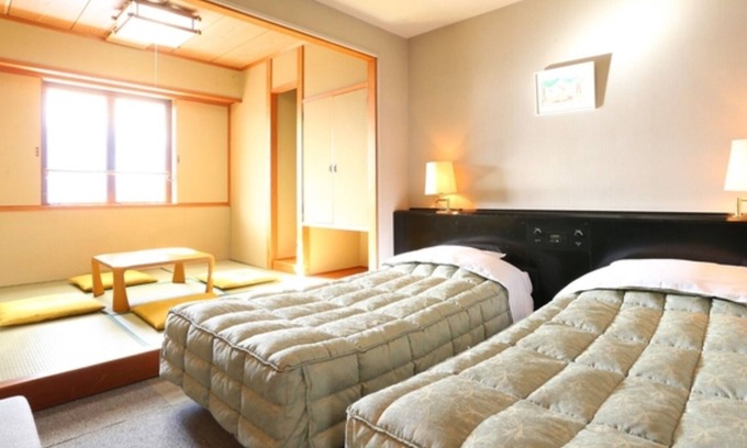 Madarao Mountain Resort Hotel | Comfortable Japanese-Western Room at Iiyama, Nagano