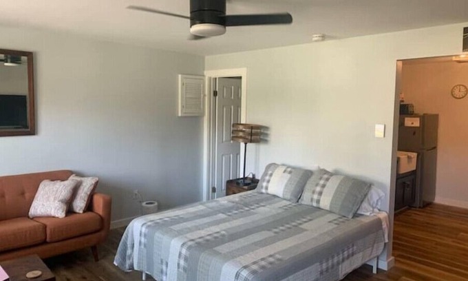 Ludlow Apartment | Lake View Main St Studio - Guest Rated 10/10!
