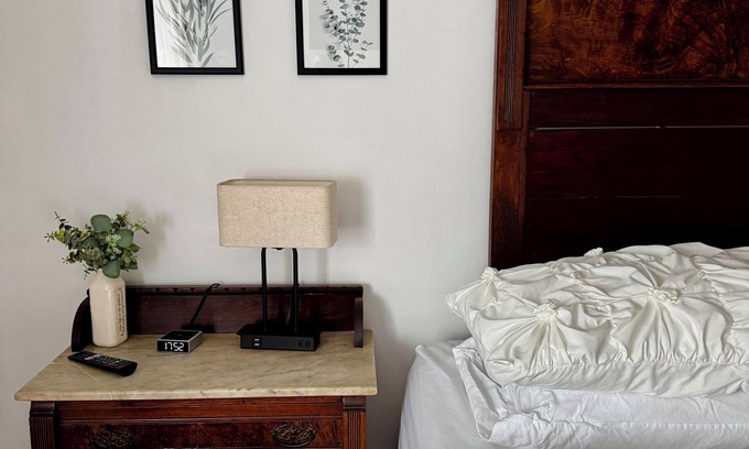Ansted House | Experience Main Street Stay - NRG: Top-Rated Apartment Near Adventures