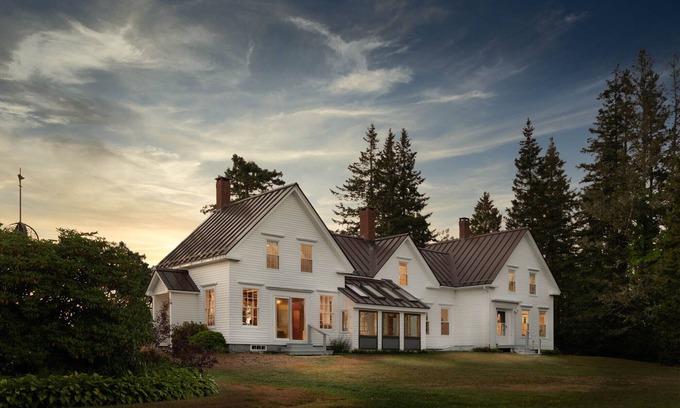 Pleasant Point House | Unforgettable Maine-Coast Retreats: Pet-Friendly & Scenic
