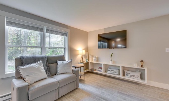 Saco Apartment | Maine Escape: Family-Friendly Getaway Near Skiing & Hiking