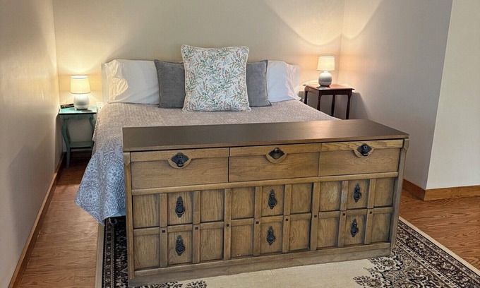 Limerick Apartment | Discover Maine's Hidden Gem: Cozy Studio with Lake View
