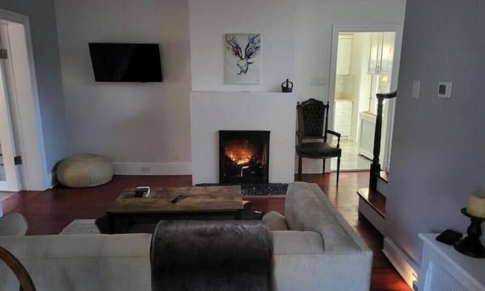 Radnor House | Scenic Mainline Retreat - 3 Bedroom Private Home Awaits