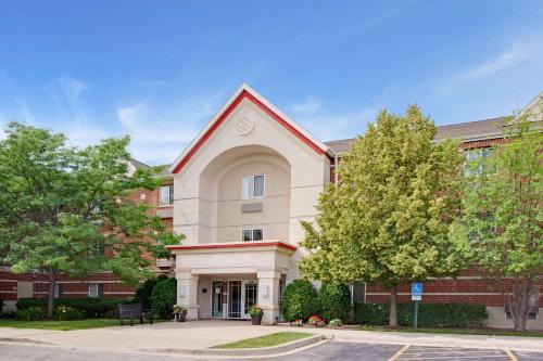 Schaumburg Hotel | Budget-Friendly MainStay Suites in Schaumburg, Chicago