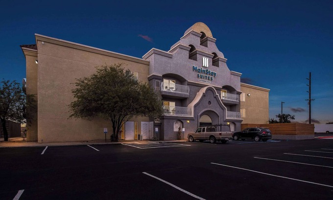 El Centro Hotel | Comfortable Stay at Mainstay Suites El Centro I-8 with Pool