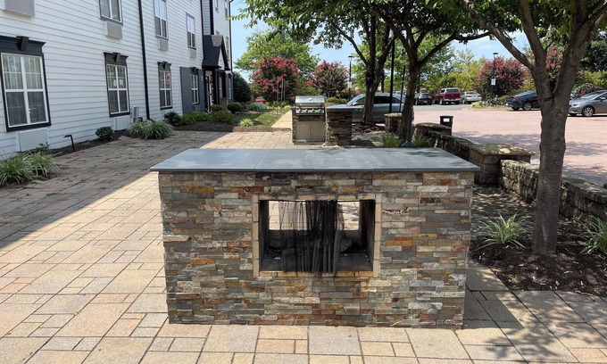 Potomac Falls Hotel | Comfortable Dulles Suites with Kitchen & Breakfast Options