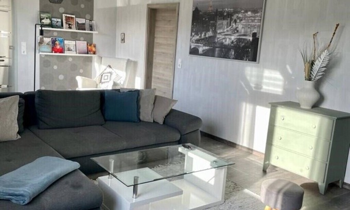 Michelau Apartment | Modern Maintal Relax: Top-Rated Family Retreat in Franconia