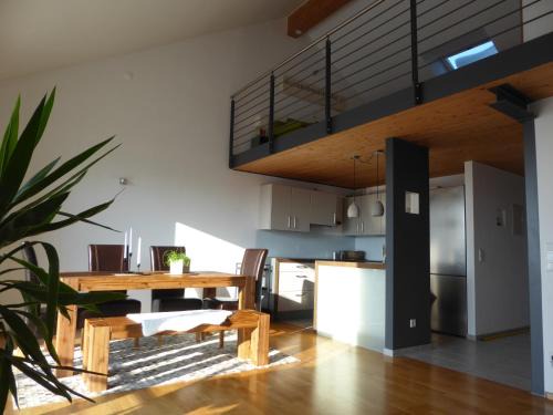 Hirschberg Apartment | Top-Rated Maisonette near Heidelberg with Family-Friendly Amenities