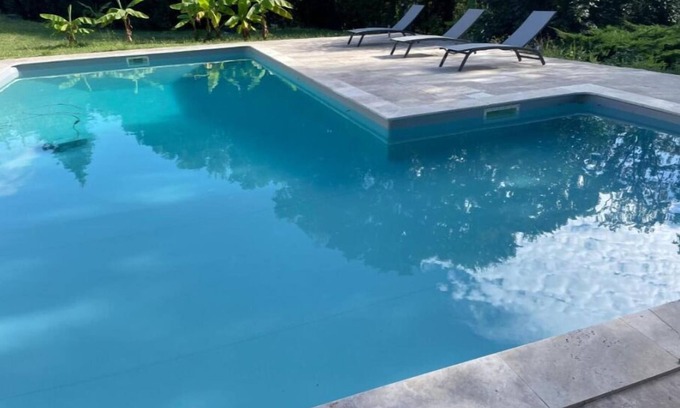 Saint-Philippe-dAiguille House | Experience Comfort at Maison Périgoudine with Breakfast