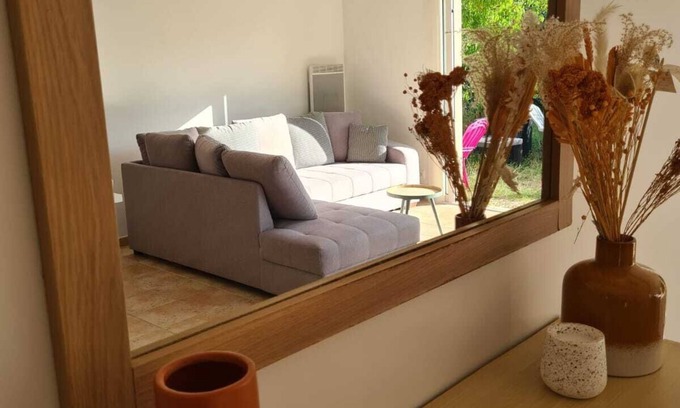 Angles House | Relaxing Retreat: Maison à 10 Minutes des Plages Awaits