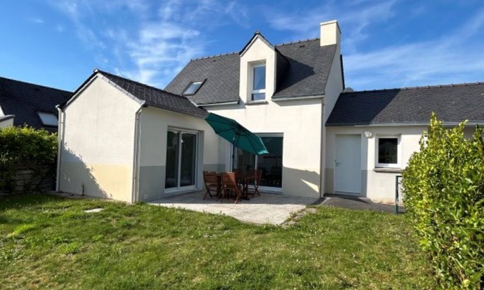 La Foret-Fouesnant House | Cozy Retreat 650m from Beach, Near Port & Golf