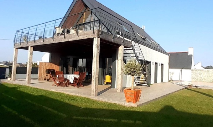 Plobannalec-Lesconil House | Beachfront Bliss: Maison à la Mer with Family-Friendly Amenities
