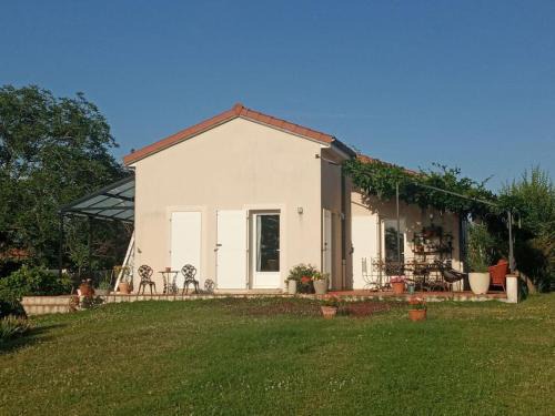 Beauregard-l'Eveque Villa | Idyllic Country House Perfectly Located in Auvergne