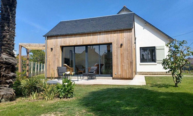 Saint-Briac-sur-Mer House | Top-Rated Maison à Saint Briac sur Mer with Pool & Breakfast