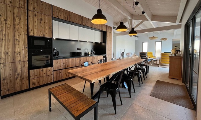 Dolus-d'Oleron House | Spacious Maison with Pool near City Center & Ocean Access
