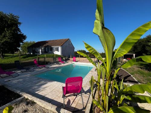Bouce House | Elegant Maison with Pool & Spa, Near PAL Attractions