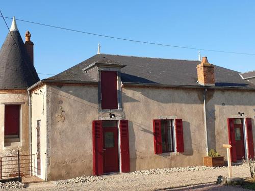 Cindre House | Historic Maison with Garden & Terrace, Rated 9/10 by Guests