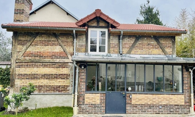 Meudon House | Charming Maison with Garden Near Paris and Versailles