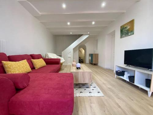 Orcet House | Pet Friendly Maison with 4 Bedrooms for Family Getaways