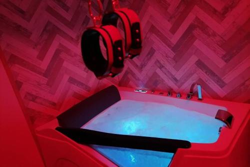 Saint-Didier-en-Bresse House | Discover Maison 50 Nuances De Bresse with Hot Tub Luxury