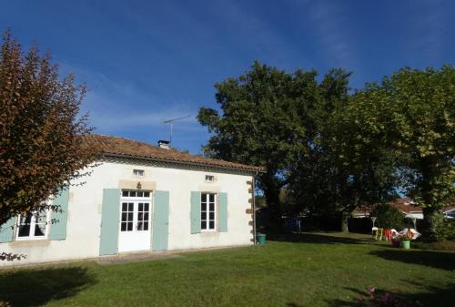 Pissos House | Family-Friendly Retreat at Maison Abelia - Review Score 9/10