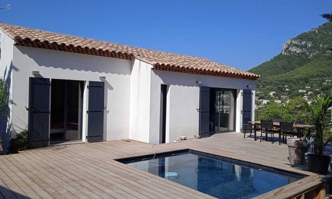 Toulon House | Prime Family Retreat at Maison Agréable Toulon with Pool
