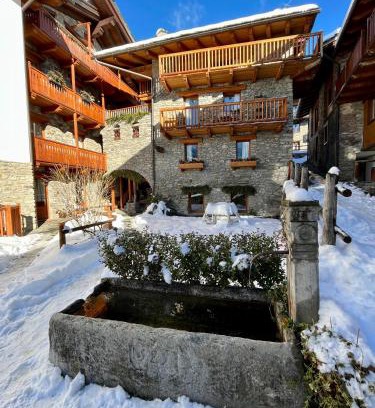 La Salle Apartment | Discover Maison Arcade: Pet & Child Friendly Retreat